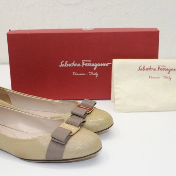 Salvatore Ferragamo Patent Pebbled Vara Bow Ballet Flats US 9.5 EU 40 - Beige - Picture 1 of 16
